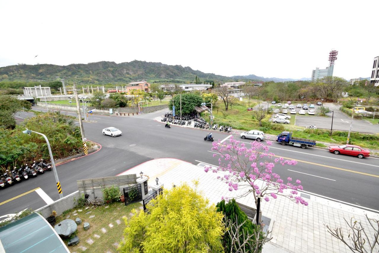 Moon Villa B&B Taitung Экстерьер фото