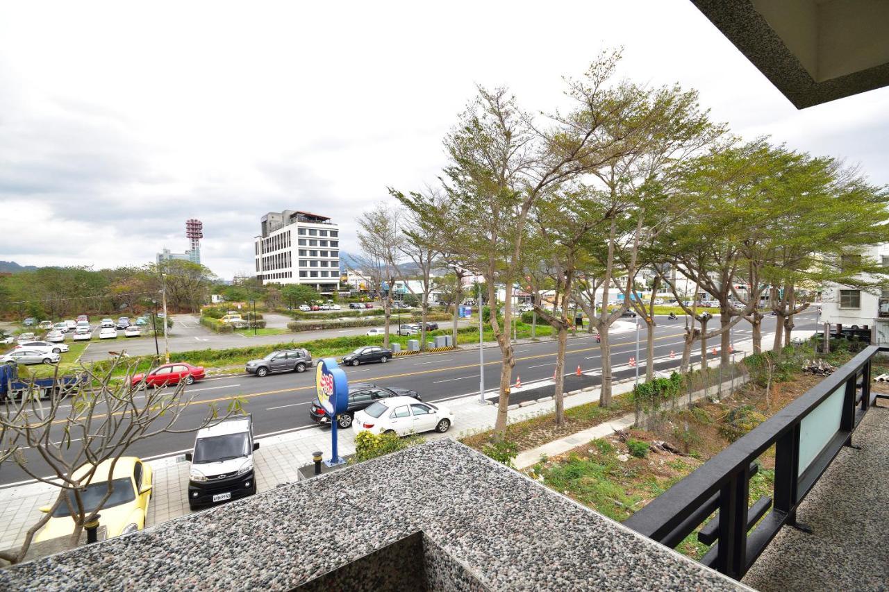 Moon Villa B&B Taitung Экстерьер фото